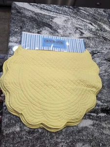 Country Living Collection Quilted Placemats 4 Daffodil Yellow NEW Spring Easter - Picture 1 of 3