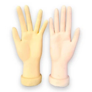Flexible Rubber Hands Display Nails Salon Ring - Picture 1 of 3
