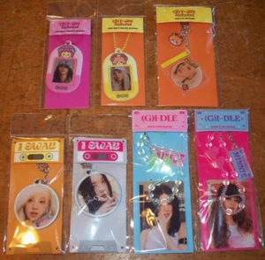 (G)I-DLE G-IDLE OFFICIAL I SWAY POP UP STORE MD ASSORTED KEYRINGS - Picture 1 of 8