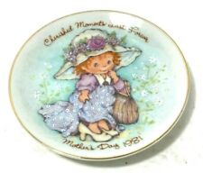 Avon CHERISHED MOMENTS LAST FOREVER Mother's Day 5" Plate 1981