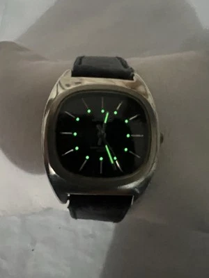 SOLO Quartz, water resistant, Japan, classic design,Super Luminous, unisex watch - Image 1 of 4