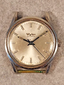 Vintage 33mm Wyler Lifeguard Incaflex Men's Silver Tone Wristwatch--Keeps Time - Picture 1 of 8