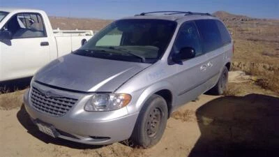 Used Right Tail Light Assembly fits: 2003 Chrysler Voyager Right Grade A - Image 1 of 4