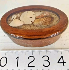 Wood & Resin Lucite Trinket Box with Sand and Shells Design Gifts Intern'l Vtg - Picture 1 of 11