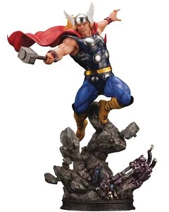 ESTATUA DE BELLAS ARTES DE LOS VENGADORES DE MARVEL UNIVERSE THOR - Imagen 1 de 6