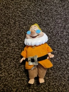 Vintage Simba Disney Snow White Seven Dwarfs DOC Figure - Picture 1 of 4