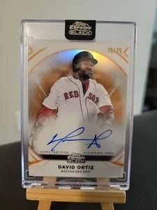 2025 Topps Chrome Black David Ortiz Ivory Orange Refractor Autogramm /25 SSP Red Sox - Bild 1 von 3