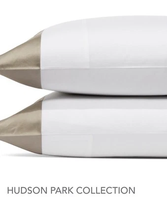 Par de fundas de almohada puño italiano Hudson Park Collection, estándar/blanco rey/gris Foto 1 de 3