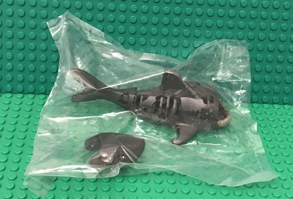 Набор Lego Pearl темно-серый зомби призрак акула из пиратов Карибского моря #71042 - Изображение 1 из 2