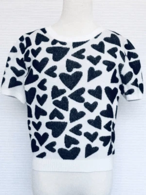 H&M Girls 10/12 Valentine Heart Intarsia Short Sleeve Sweater BUY 2 GET 1 FREE - Image 1 of 4