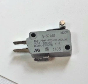 Yamatake, Honeywell, Micro Switch, V-5214-D Switch, w/ Roller Lever Actuator - Picture 1 of 3