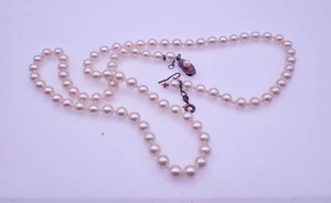 Metal Brand 24" High Quality Faux Pearl Necklace with Sterling Clasp and Chain - Picture 1 of 3