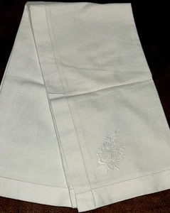 VICTORIAN WHITE ON WHITE SQUARE TABLE CLOTH LINEN EMBROIDERED Flowers 33x33" - Picture 1 of 9