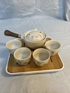 Porcelain Travel Teapot Set 360° Rotation Teapot & Infuser 4 Cups (Lucky Cat) - Picture 1 of 14