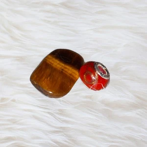 Black Magic Spell Glass Bead Pendant Pharaohs Riches Money Powerful 14x - Picture 1 of 1