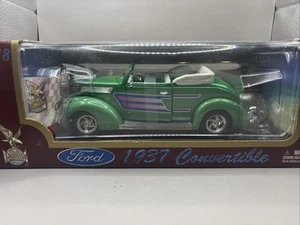 ROAD LEGENDS 1937 FORD CONVERTIBLE 1:18 SCALE DIECAST GREEN METALLIC - Picture 1 of 12
