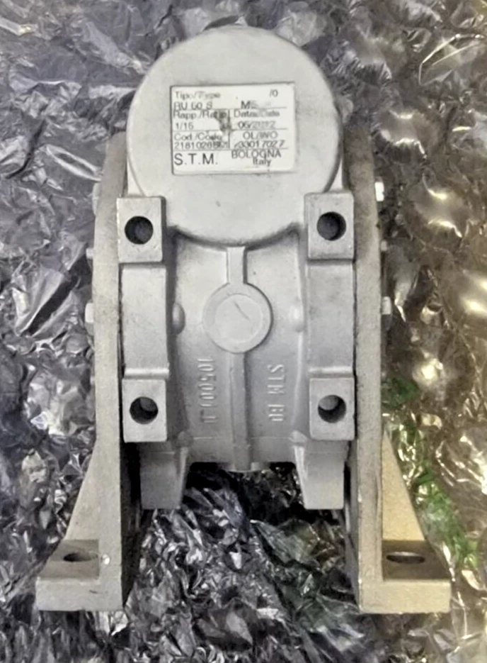 ru 50 s m5 STM Gear Reducer - Image 1 of 4