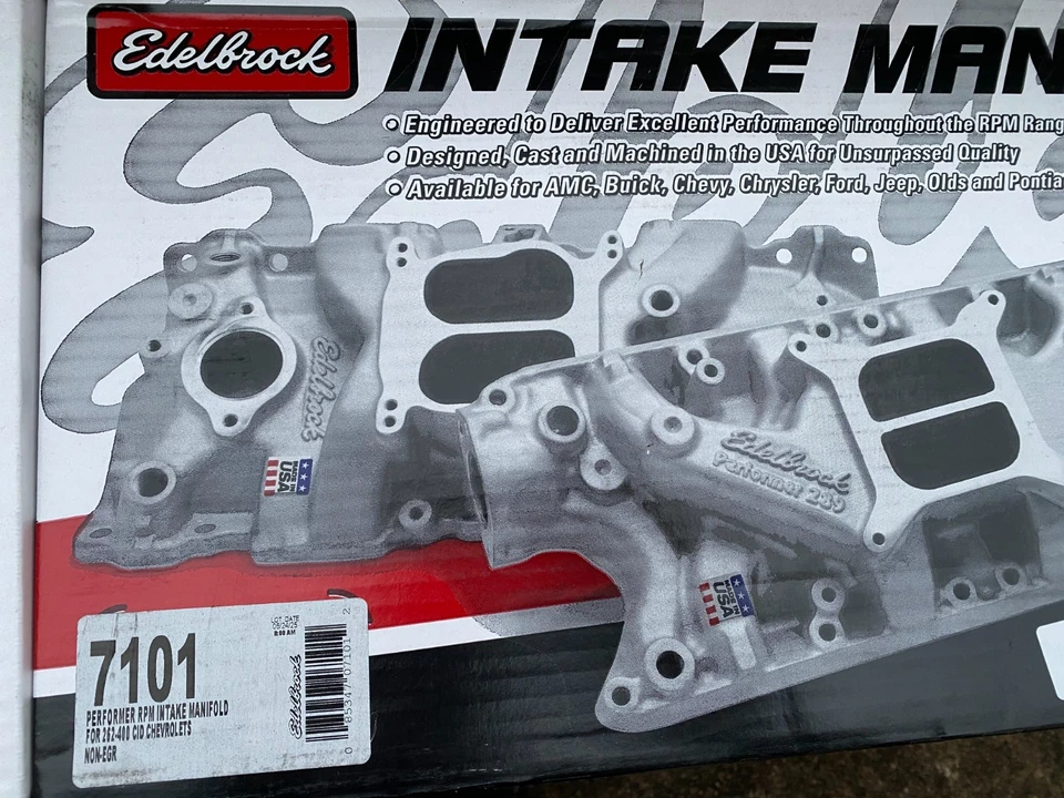Colector de admisión Edelbrock 7101 SBC Performer RPM plano doble diámetro cuadrado Foto 1 de 1