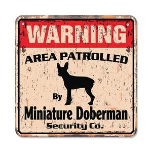 MINIATURA DOBERMAN Vintage Seguridad Plástico Letrero Área Patrullado Mascota Regalo Dobie con - Imagen 1 de 5
