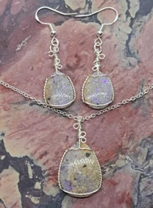 Conjunto de collar y pendientes de joyería de ópalo de Louisiana - Imagen 1 de 2