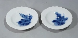 PAIR ROYAL COPENHAGEN DENMARK MINATURE DEMITASSE BLUE & WHITE PLATES NO 10/1505 - Picture 1 of 12