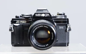 Exc++ Minolta X700, analoge Kleinbild-Spiegelreflexkamera mit Objektiv 50 mm F1,4. Just CLA'd! Fully Serviced - Bild 1 von 10