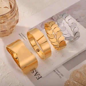 Gold-plated titanium bracelet - Picture 1 of 8