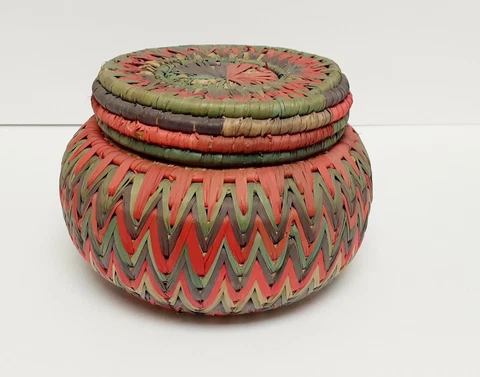 Vintage Southwestern Style Coiled Basket Lidded Multi Color Storage Collectible Cover
