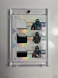 Parche triple marrón Flawless Jalen Hurts Devonta Smith AJ 2023 17/20 #TP-PHI - Imagen 1 de 2
