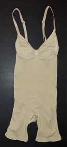 💕NEW SKIMS Seamless Sculpt Mid Thigh Shortie Bodysuit Shaper Nude CLAY L - Picture 1 of 8