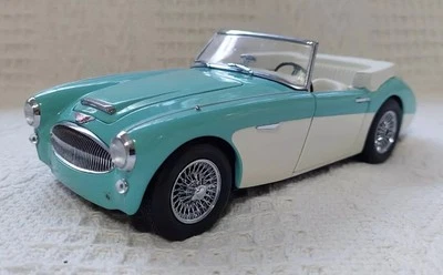  Kyosho 1/18Austin Healey  3000 MK11, Triple Webber Carbs No Box, Missing Parts. - Image 1 of 4