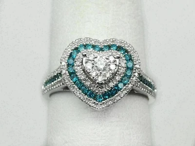 Anillo de compromiso para mujer de topacio azul simulado de corte redondo de 2 quilates enchapado en oro blanco de 14 k Foto 1 de 4