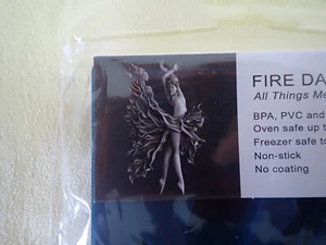 Silikon Mould " Fire Dancer " von Zuri - Bild 1 von 5