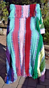 Granny Helens gehäkelte afghanische Frühling Pastell gestreift Überwurf Decke 74x48 Fransen - Bild 1 von 5