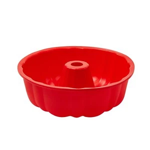 silicone bundt cake pan Cake Molds Bakeware Non Stick 10 inch Red - Picture 1 of 5