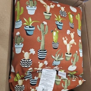 Hampton Bay Indoor/Outdoor 18" Toss Pillow-potted Cactus Russ Pack Of 4(NEW) - Picture 1 of 3