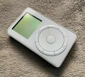 Apple iPod Classic 1st Generation 10GB ref.01C - Picture 1 of 8