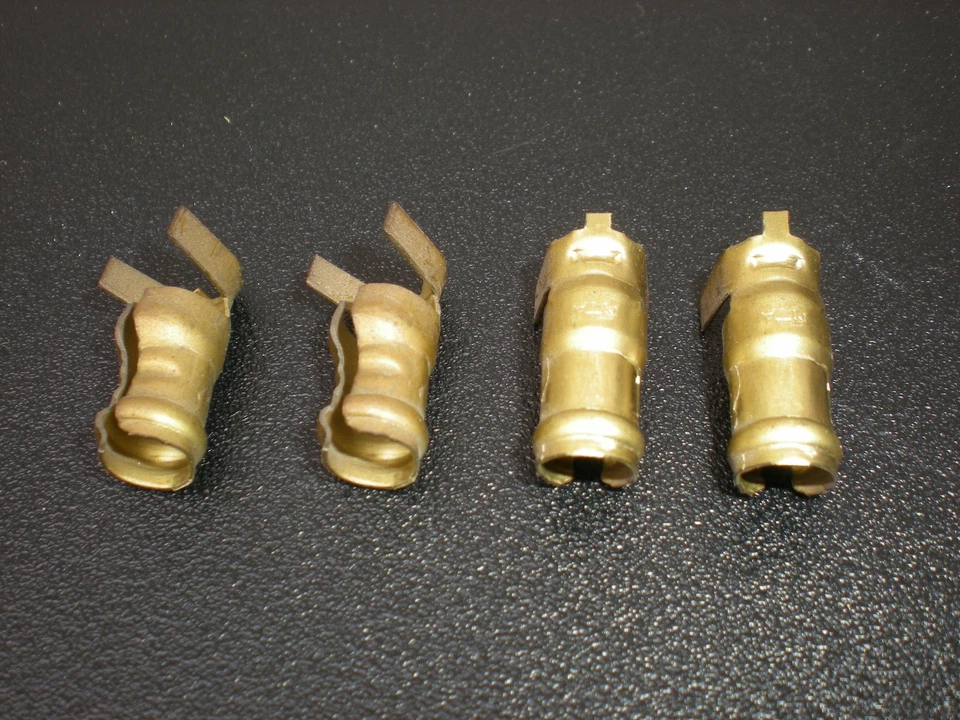 4 Terminali in ottone per cavo candela Ø 7mm  FIAT 500 F L R  Auto E Moto Epoca  - Image 1 of 1