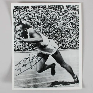Jesse Owens signiertes Foto 8×10 – Echtheitszertifikat JSA - Bild 1 von 4