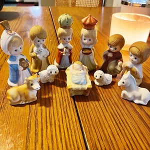 Juego de Natividad de Navidad Bisque pintado a mano para niños 11 piezas cerámica - Imagen 1 de 2