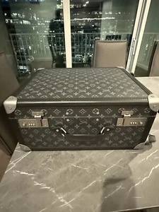 Louis Vuitton Rolling Trunk M10117 Monogram Eclipse Black - Great Condition! - Picture 1 of 9
