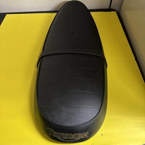 2001-2016 Triump T100 Black Seat Shelf/5 - Picture 1 of 7