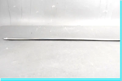 Tira de sellado contra el clima ventana lateral del pasajero delantero derecho BMW F12 F13 650i 12-18 OEM Foto 1 de 4