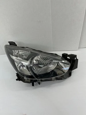 Conjunto de faros laterales usados Mazda 2015 2016 2017 2 pasajeros DB5J-51030 OEM Foto 1 de 4