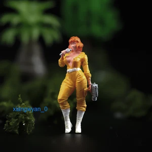 1/43 Overalls Beauty Girl Scene Props Miniatures Figures For Cars Vehicles Toys - Picture 1 of 8