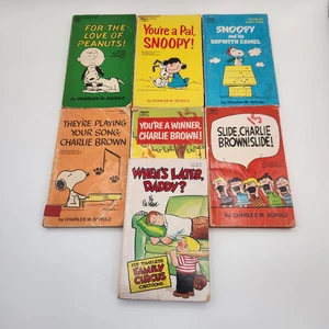 Lot Of 7 Peanuts Snoopy & Family Circus Books Comic Strips Shulz and Kene - Picture 1 of 18