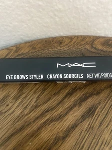 MAC Eye Brows Styler Shade Is Stylized - Picture 1 of 8