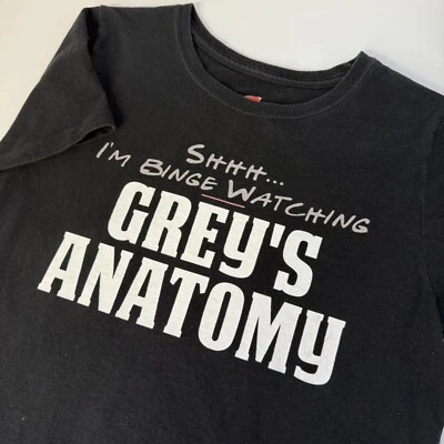 Camiseta HANES "Shh I'm Binge Watching Grey's Anatomy" - Talla Pequeña - Negra Foto 1 de 4