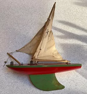 VINTAGE STAR SAILING YACHT MODEL BIRKENHEAD MADE IN ENGLAND PRE-LOVED - Picture 1 of 10