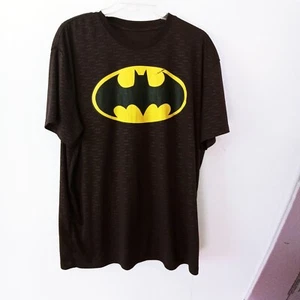 Batman Shirt Mens Short Sleeve Batman Big Logo Crew Neck Graphic Black Yellow - Picture 1 of 4